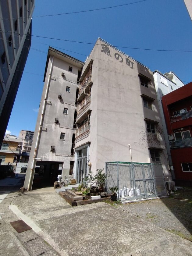 魚の町団地外観１